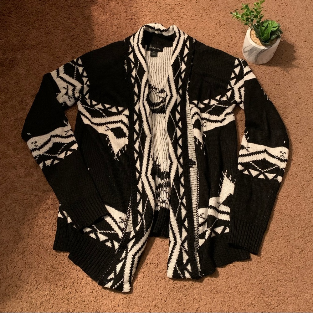 Vintage Boho Thick Western Aztec Style Winter Cardigan Sweater Black White